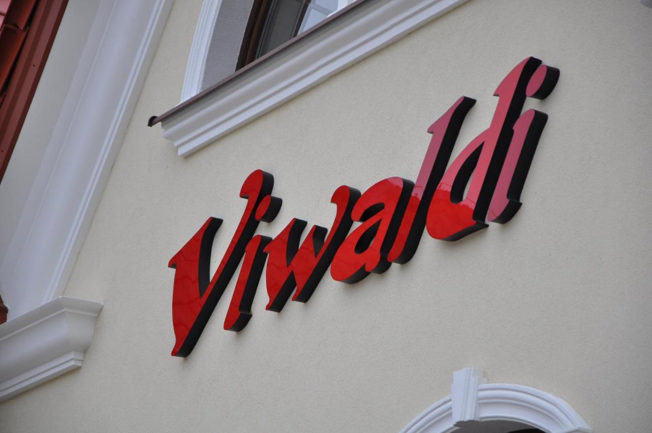 Hotel Viwaldi Baruchowo Exterior foto