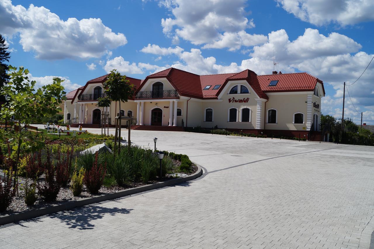 Hotel Viwaldi Baruchowo Exterior foto